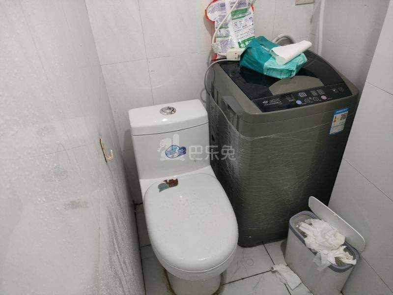 钱江三苑9797866卫生间图1