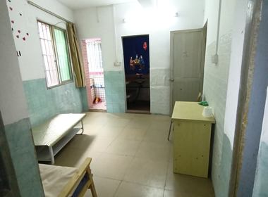 东约新村 2室1厅1卫