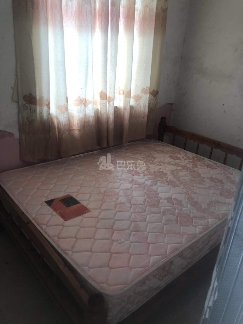 萝岗村10175322卧室图1