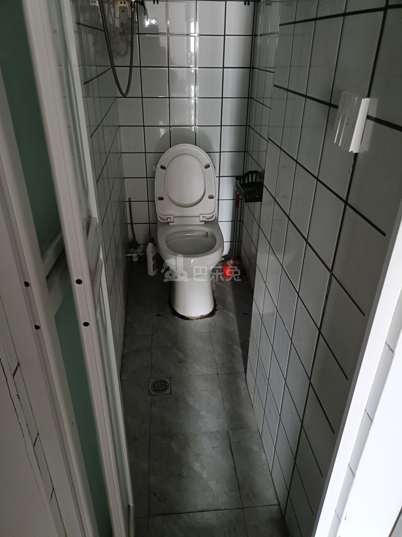 钱江一苑10175379卫生间图5