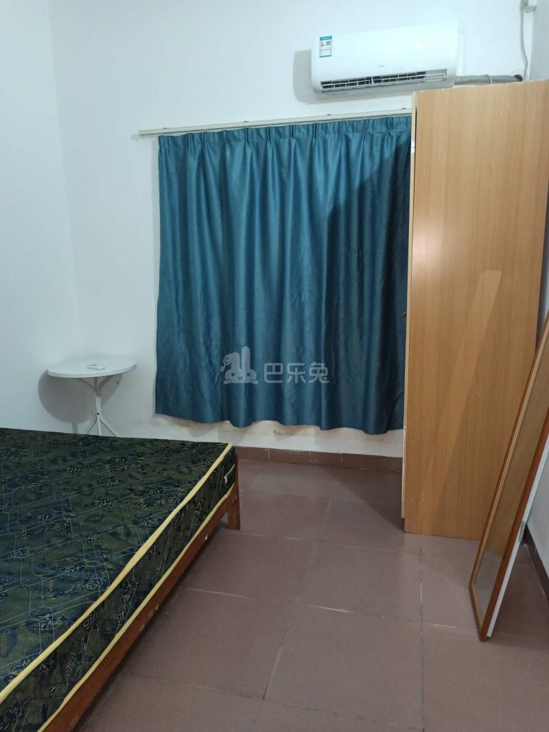 东约新村10175399卧室图0