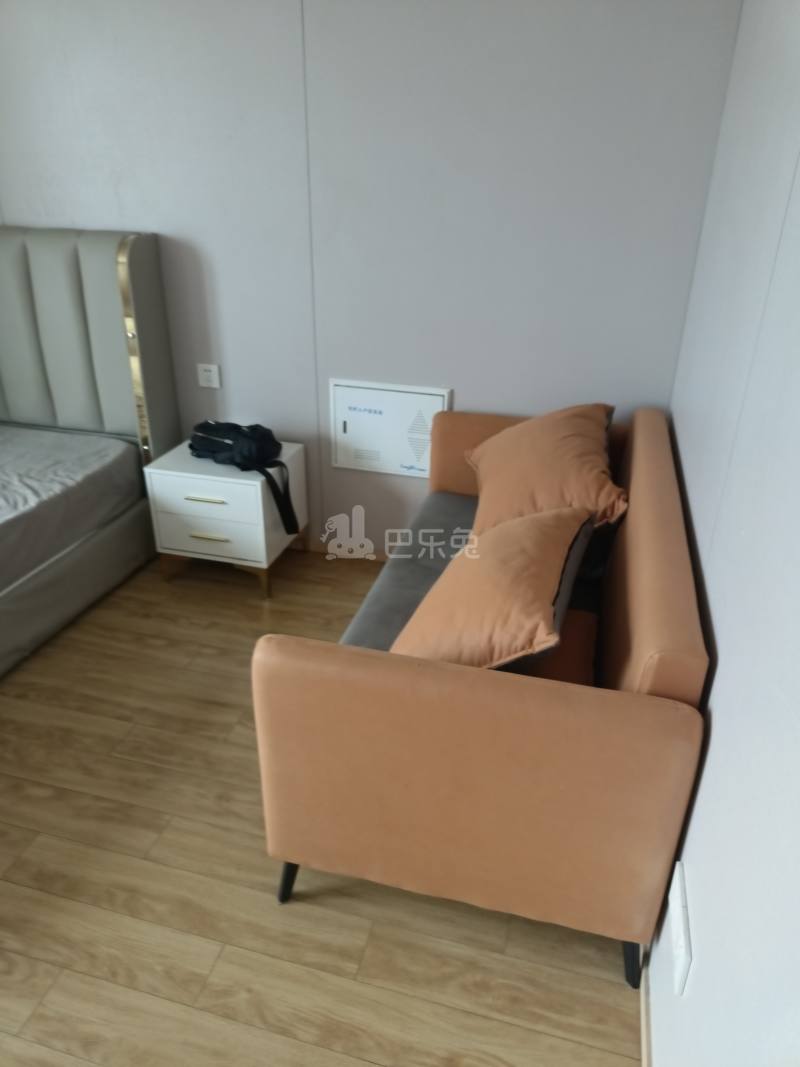 龙湖紫金上城10175673卧室图1