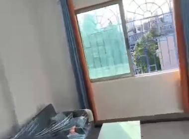 石牌村(天河区石牌绿荷西大街1号) 1室1厅1卫