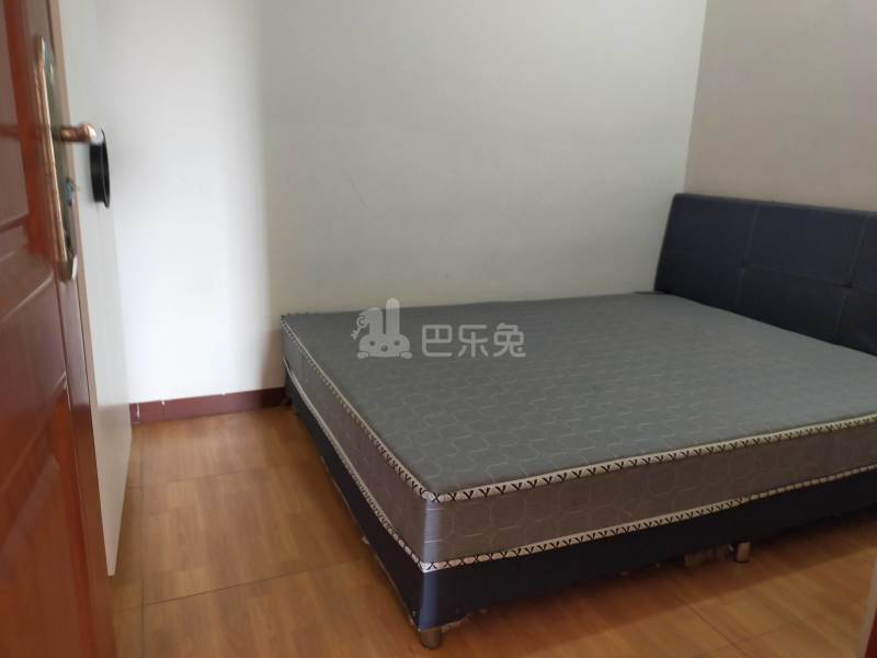 清布村10178883卧室图0