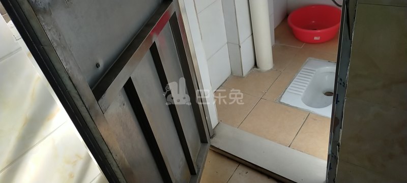 清布村10178971卫生间图3