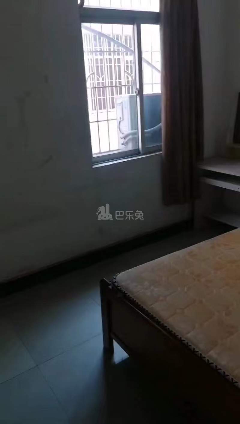 清布村10184084周边环境图1