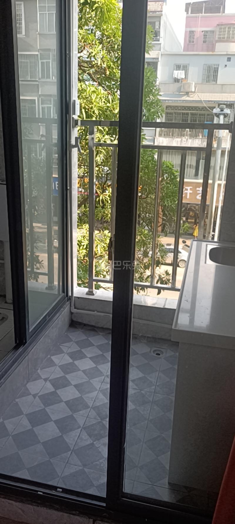 黄埔村10188049周边环境图2