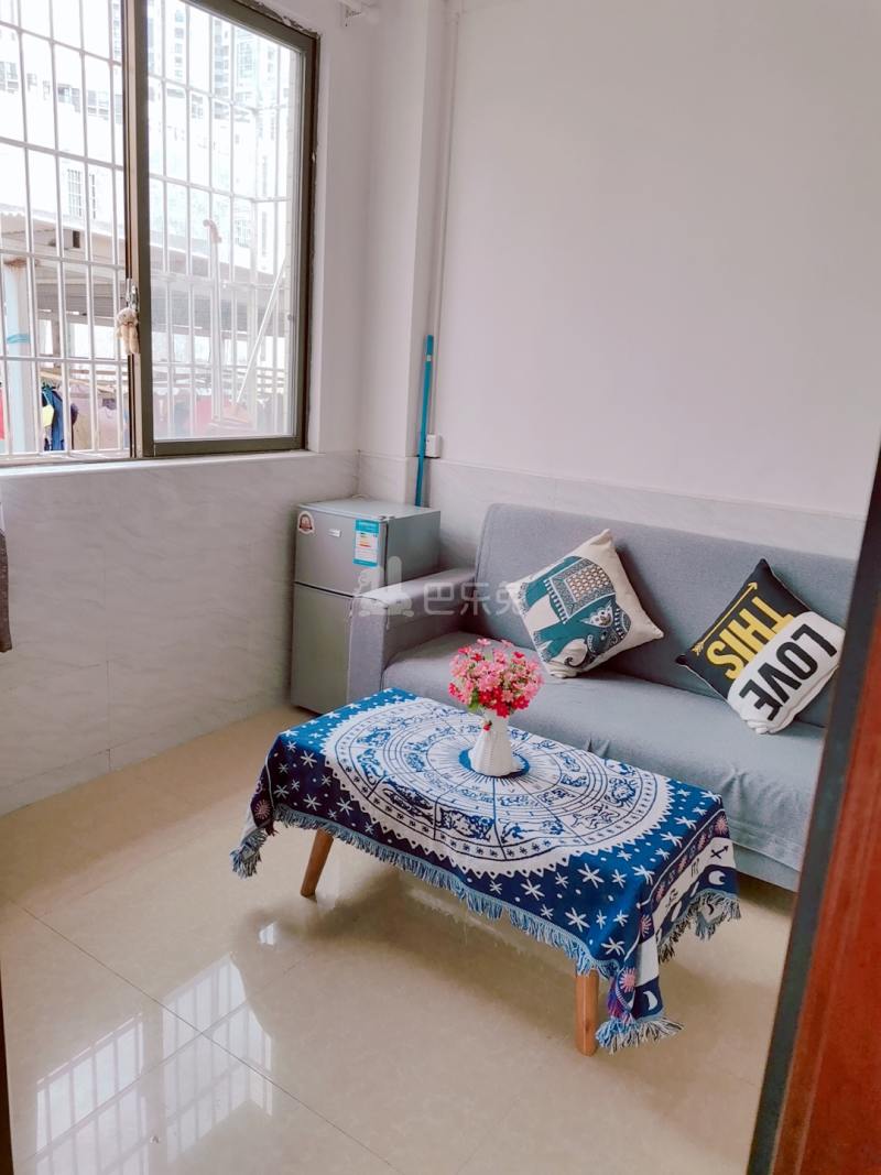 西塱村10190179客厅图5