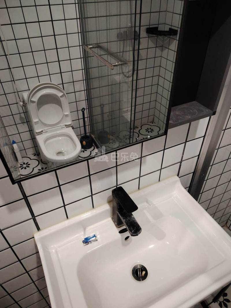 长江小区10194055卫生间图8