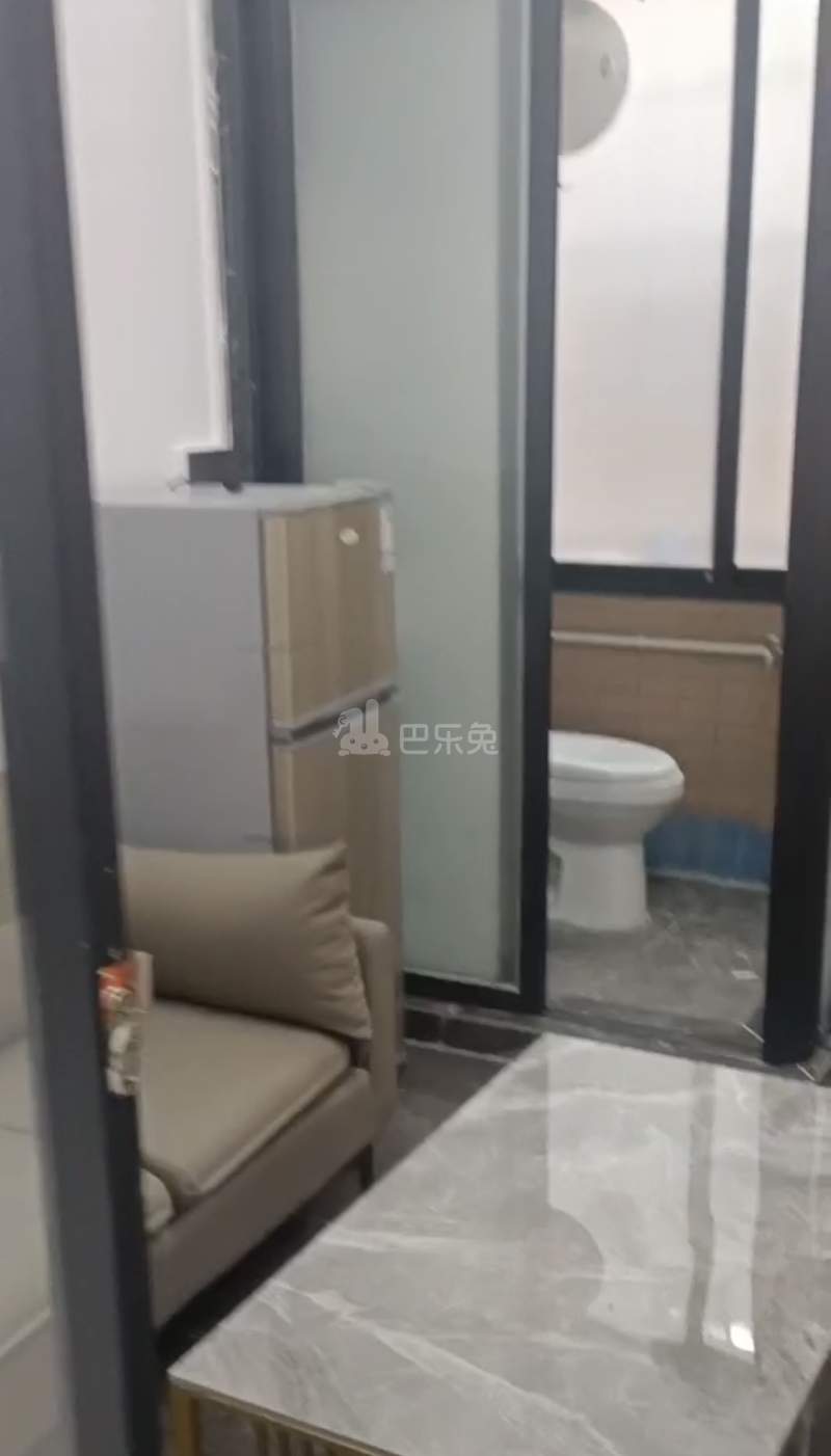 汀沙镇10196105客厅图0