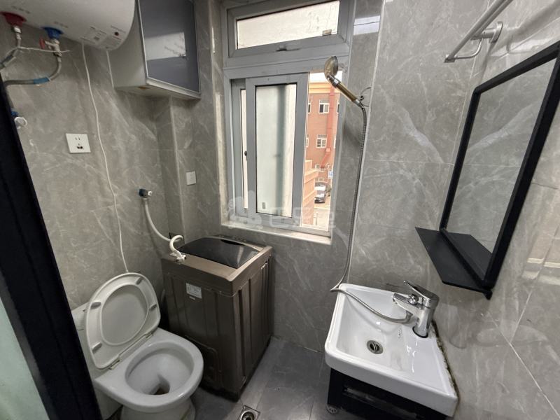 和家欣苑C区10210282卫生间图5