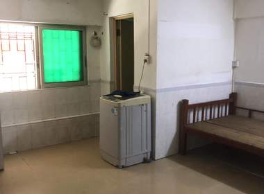 萝岗村 1室0厅1卫