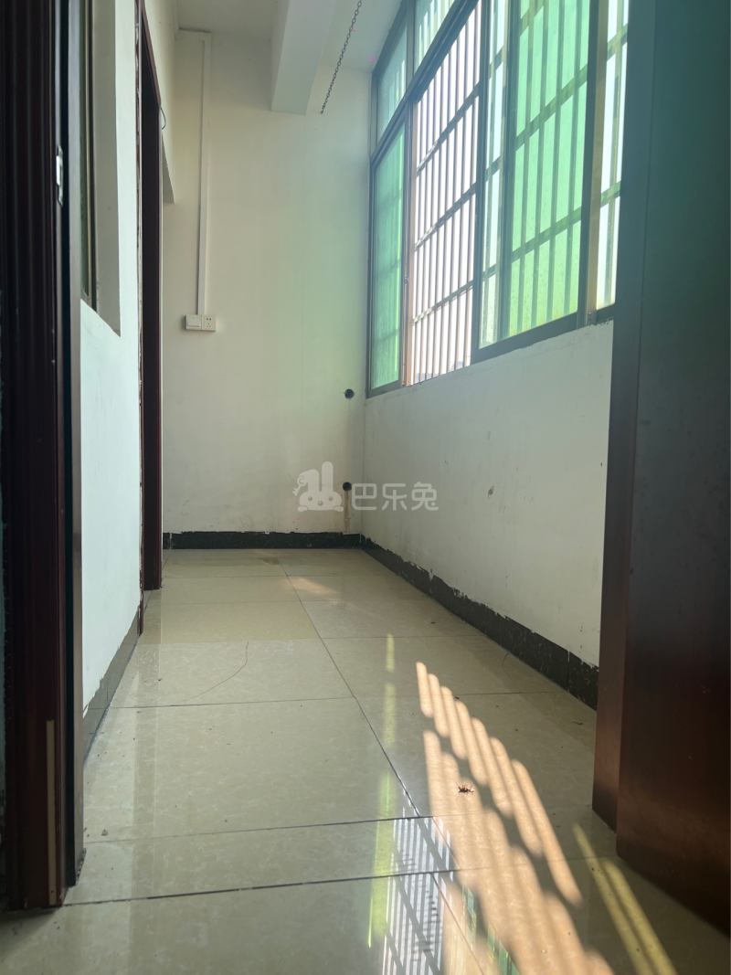 东塱村10237614周边环境图1