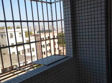 田美村 1室0厅1卫