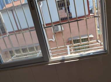 东塱村 2室1厅1卫