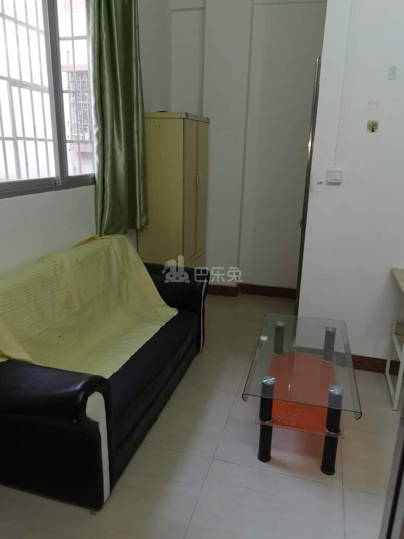 东塱村10238515客厅图0