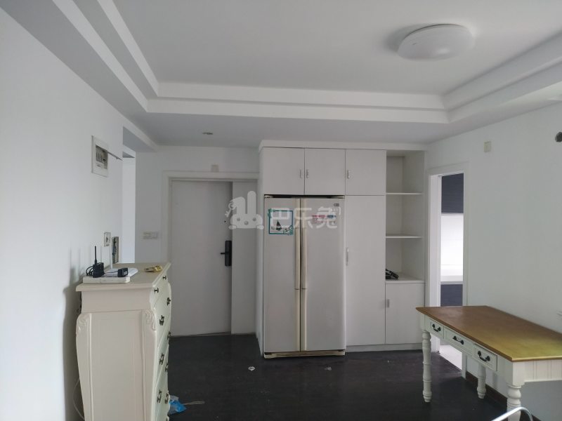 新梅共和城1024368客厅图7