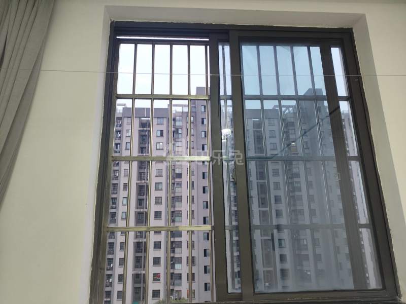 汀洲花苑北区10286394卧室窗户图9