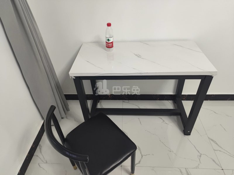 汀洲花苑北区10286394客厅图4