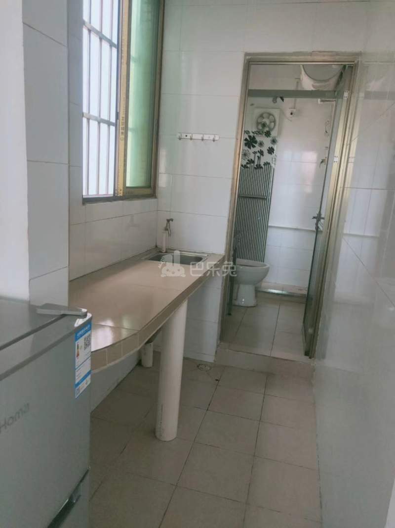 花苑小区10294066卫生间图2