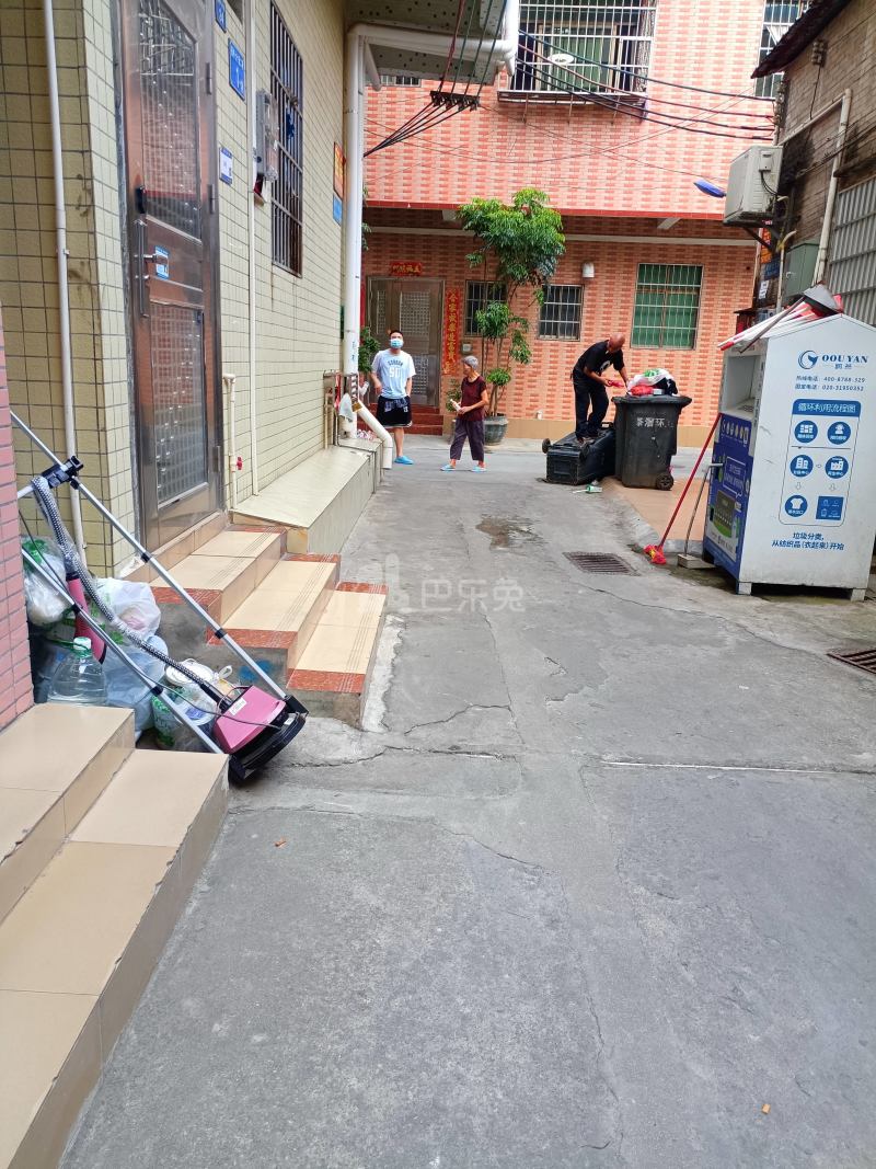 花苑小区10294090周边环境图2