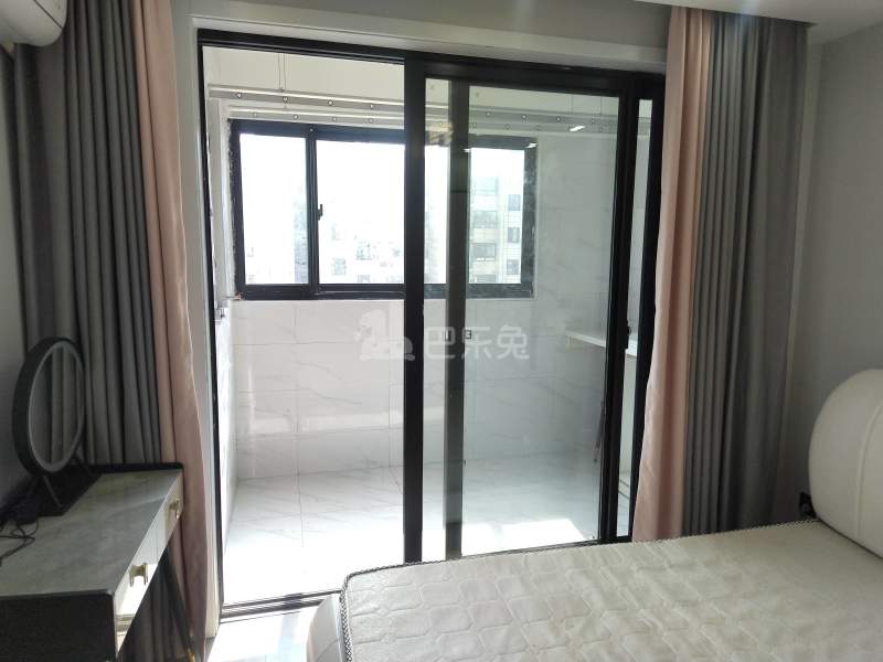 涞港星苑10307023卧室窗户图7