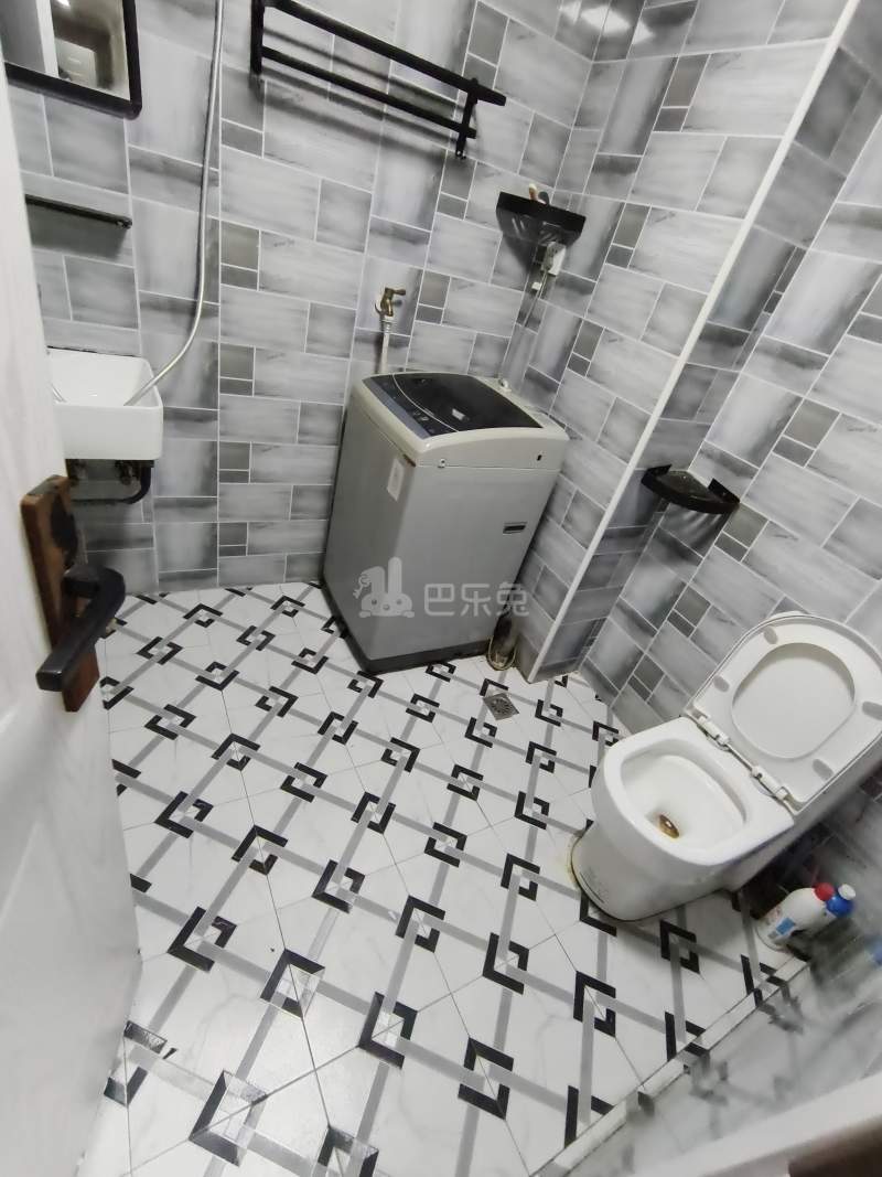 中星海兰苑10309735卫生间图5