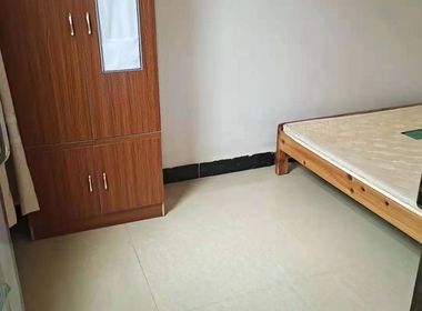 招村新街 1室1厅1卫