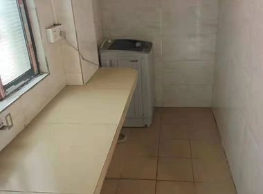 招村新街 1室0厅1卫