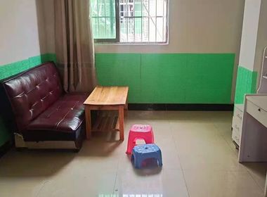 招村新街 1室1厅1卫