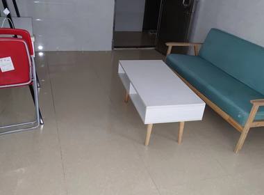 招村新街 1室1厅1卫