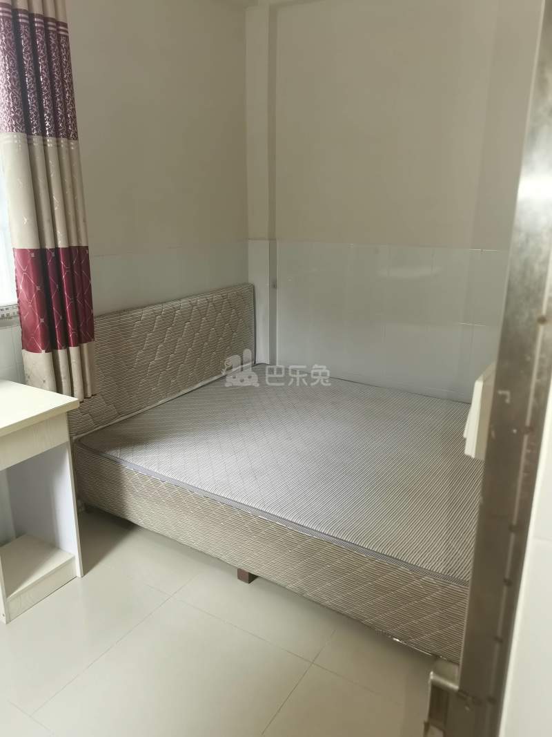 东约新村10314348卧室图0