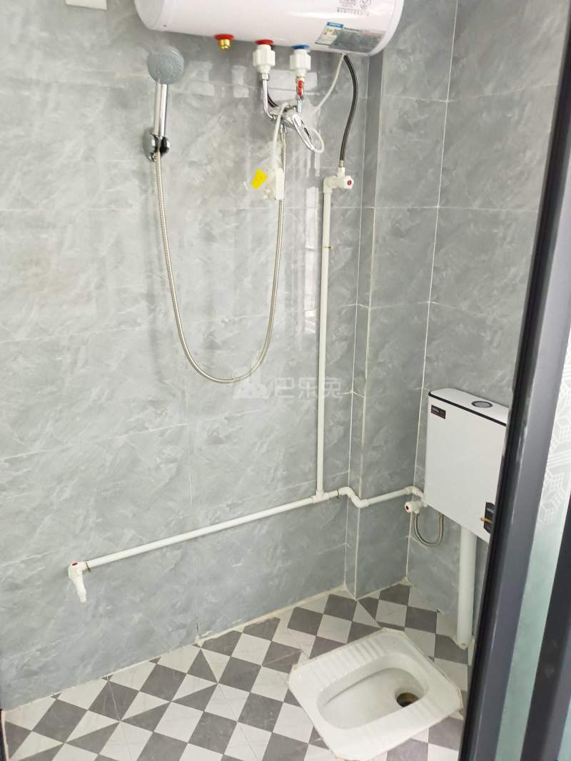 向阳大街40号10334325卫生间图5