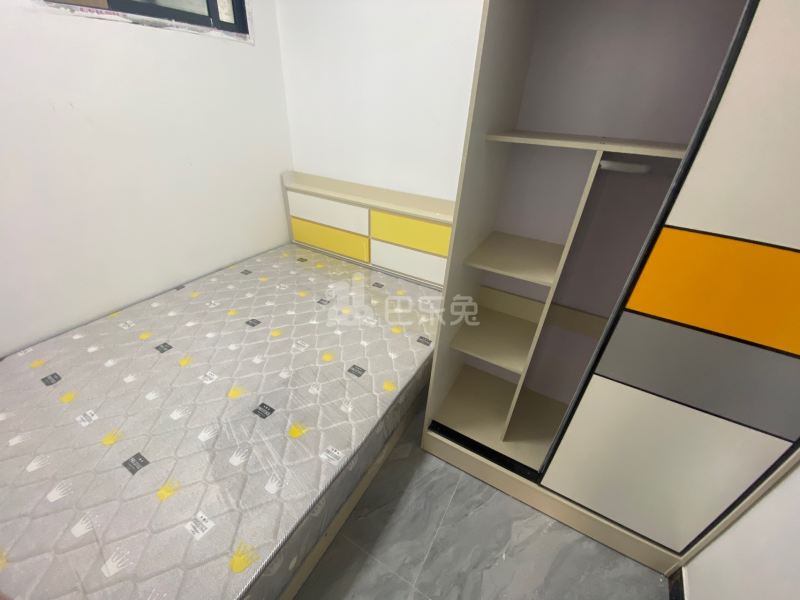 向阳大街40号10334350卧室图2