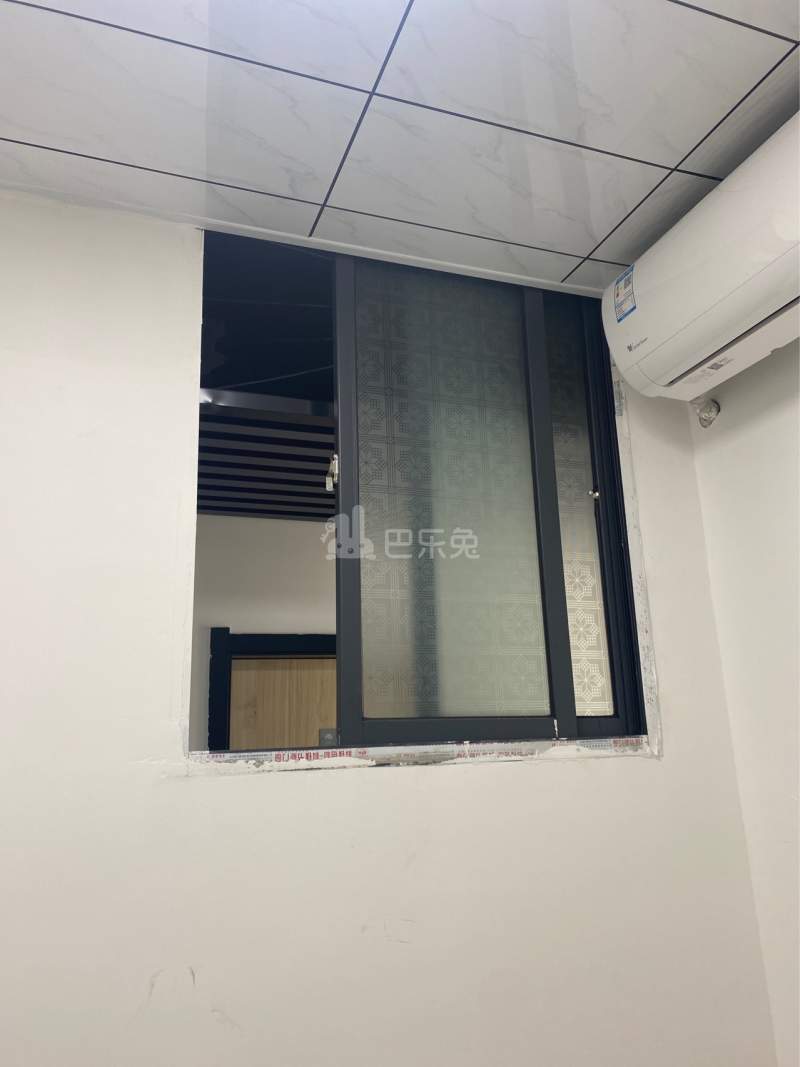 向阳大街40号10334350卧室窗户图7