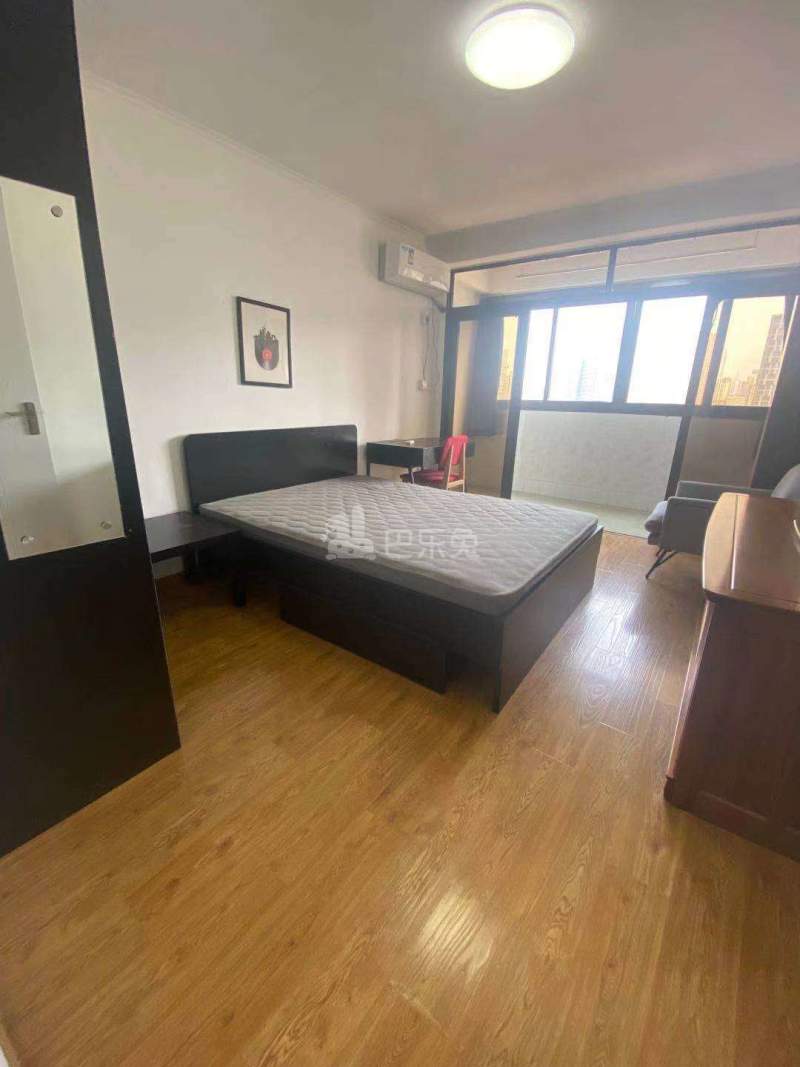 中华新路485弄10335343卧室图1