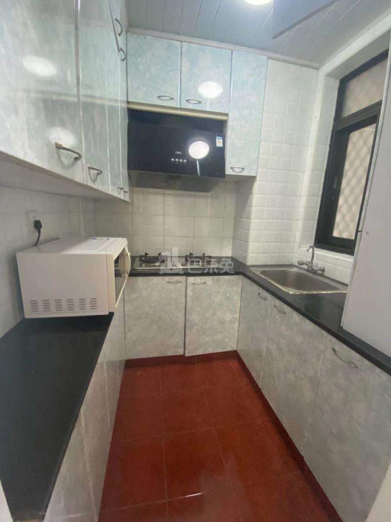 中华新路485弄10335343厨房图3