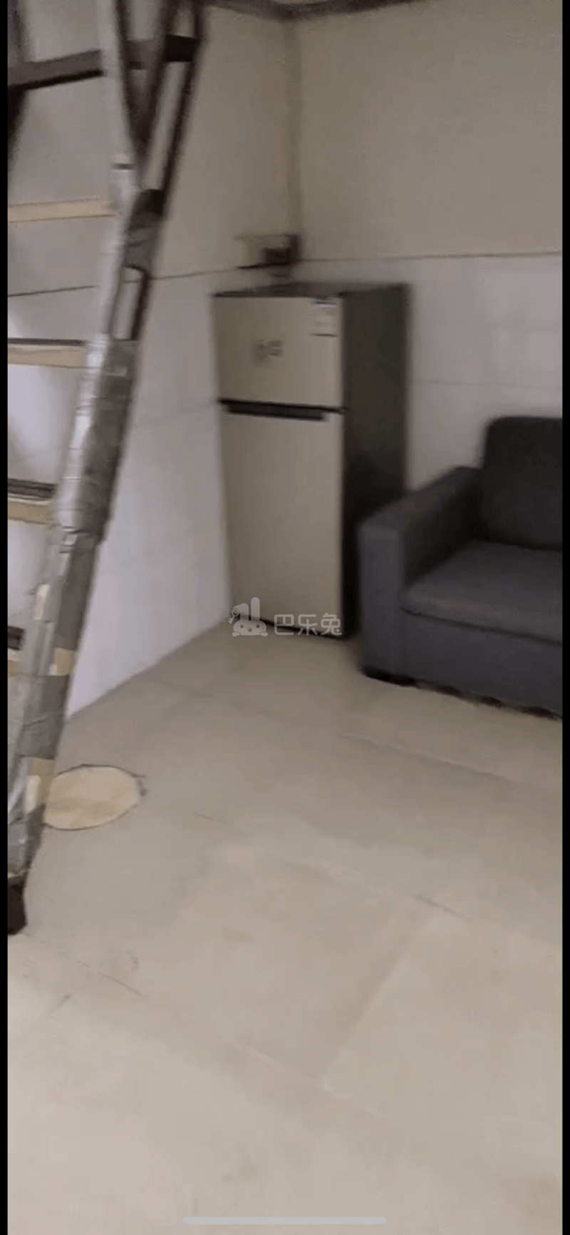 汀沙镇10337994客厅图0