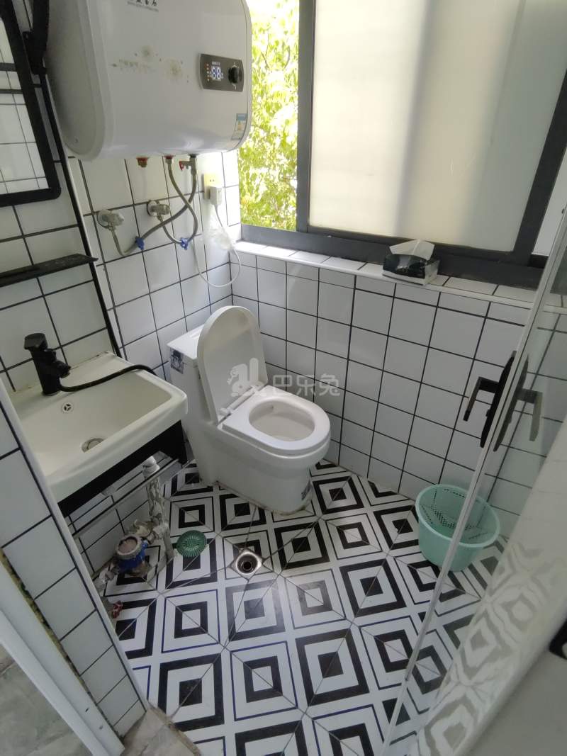 西郊家园（青浦）10341311卫生间图5