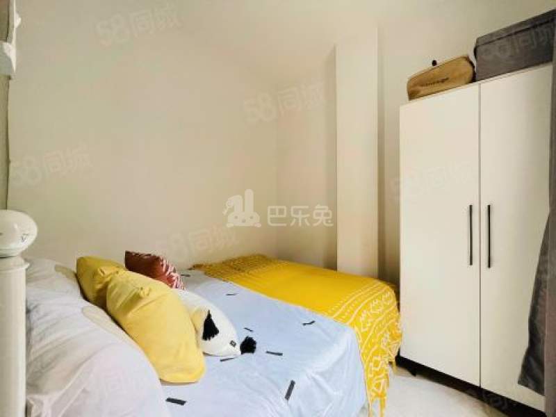 甘竹村10341325卧室图2