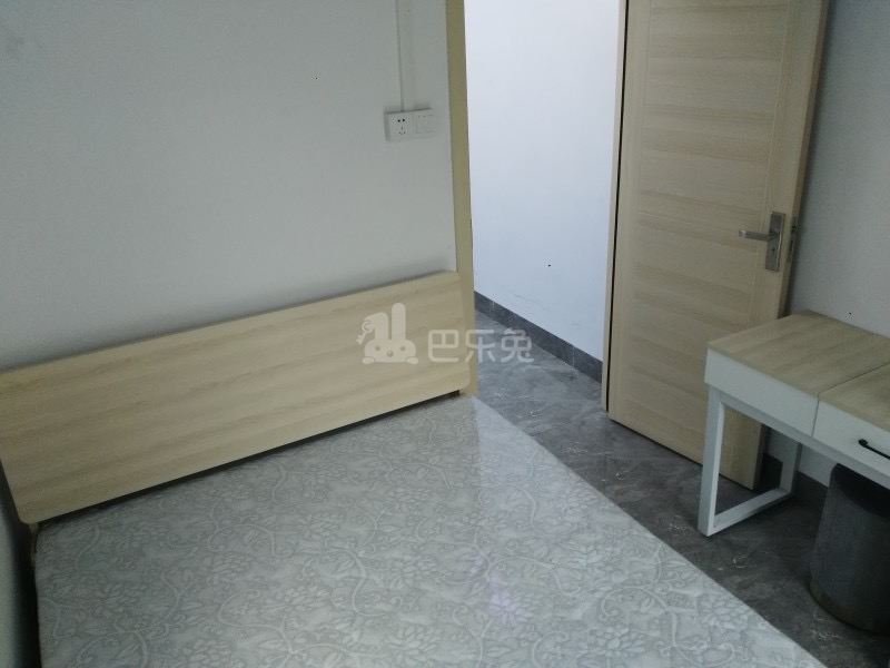 东镜村10345612周边环境图2