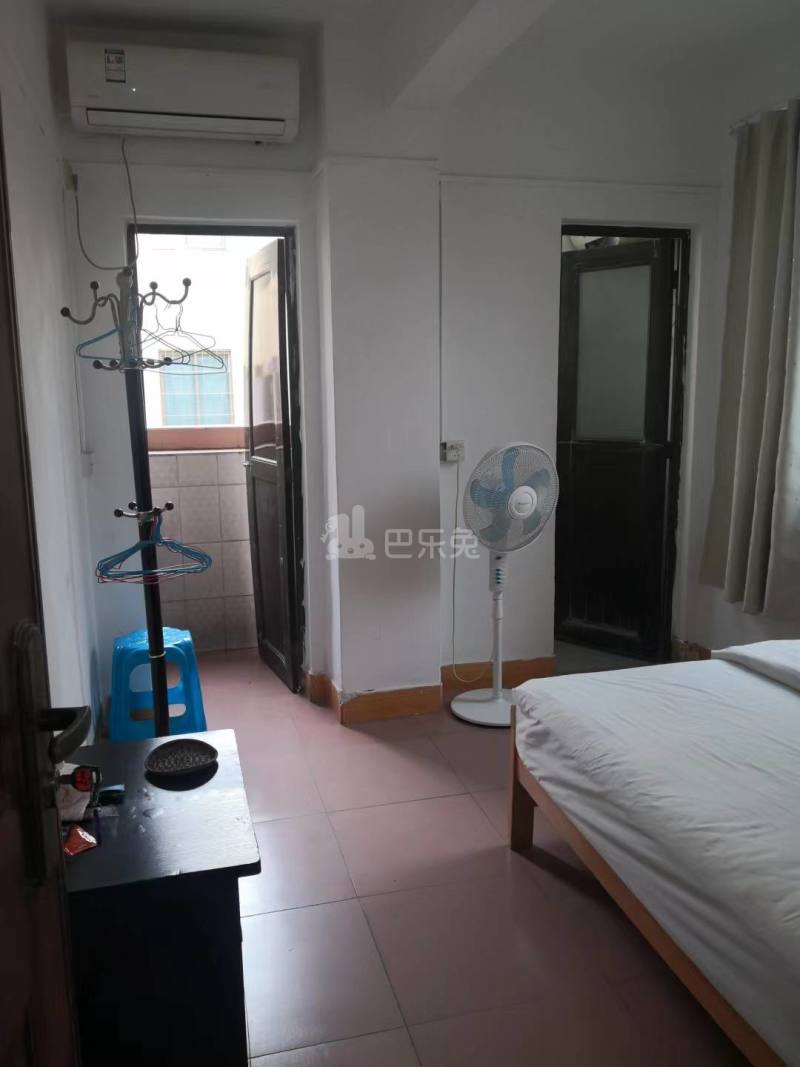 汀沙镇10352173卧室图0