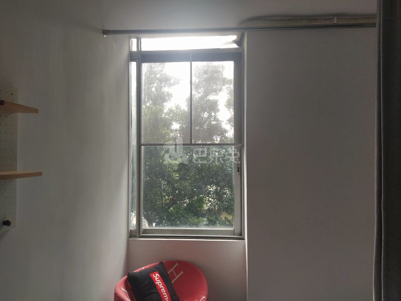 华秀苑10354366卧室窗户图7