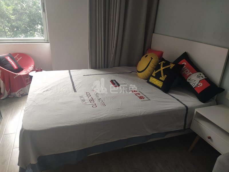 华秀苑10354366卧室图0