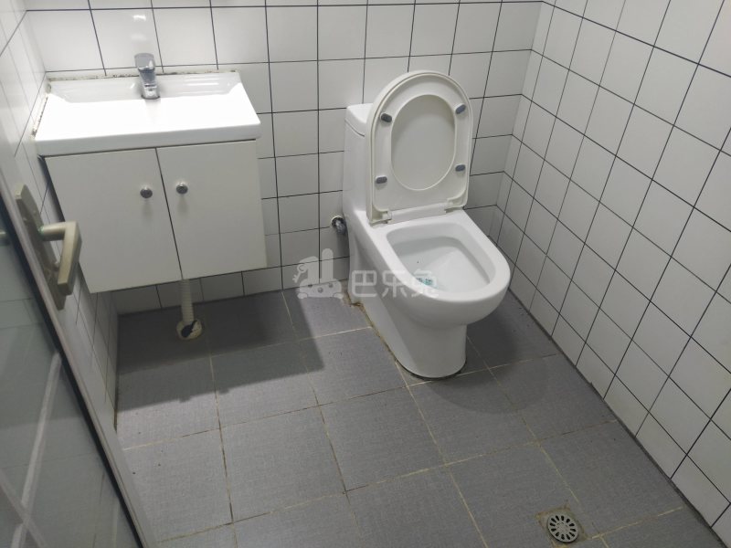 华秀苑10354395卫生间图6