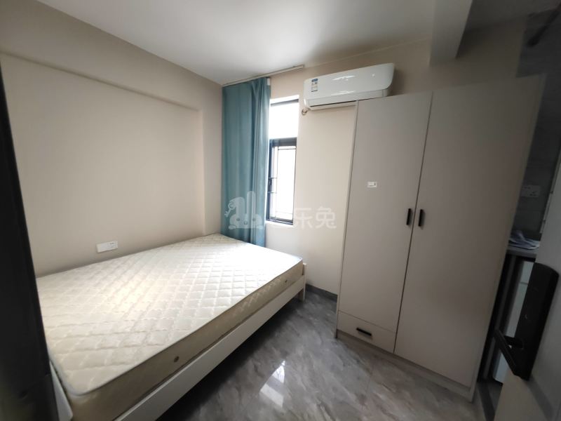 南海城中心10358185卧室图0