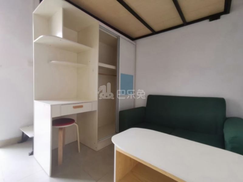 东平村10361091客厅图0