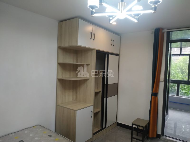 吉山庄岗山巷8号10361689卧室图1