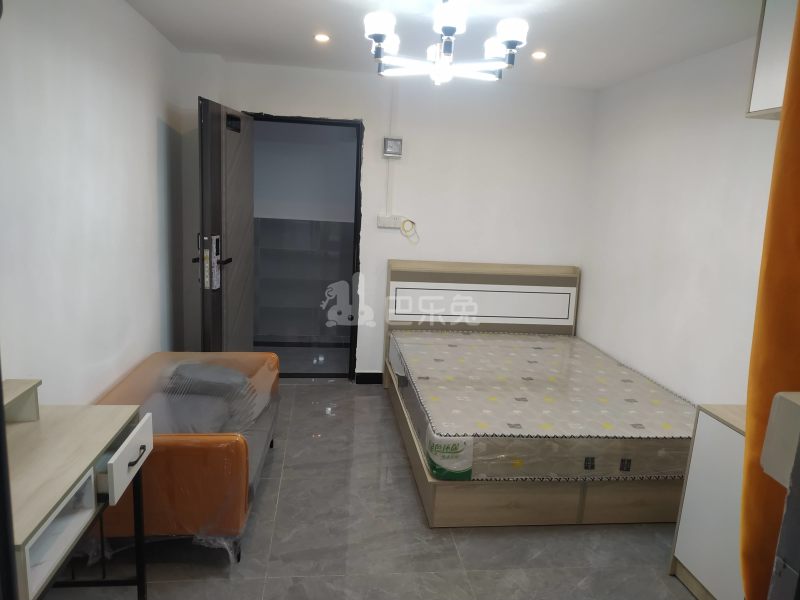 吉山庄岗山巷8号10361689卧室图3