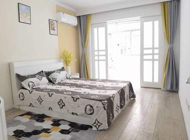 凤凰街4号院 2室1厅1卫